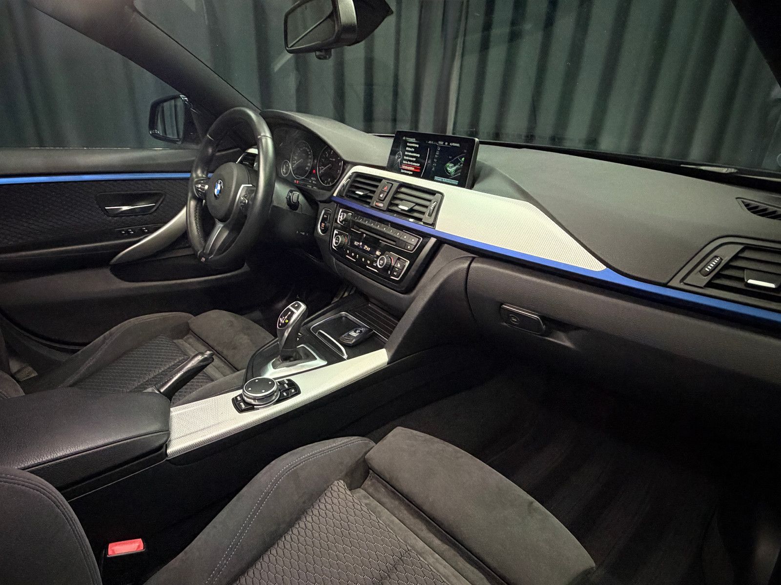 Fahrzeugabbildung BMW 440i Gran Coupe xDrive M Sport |HuD|NAVI|DE-FZG