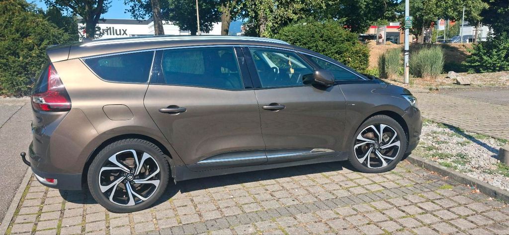 Image of Renault Grand Scenic