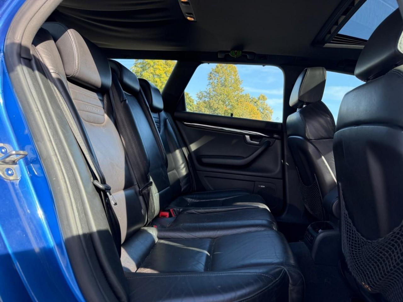 Audi S4 Avant 4.2 V8 344 ch BVM quattro / Toit ouvrant / Cuir / Sièges électriques à mémoire / Xénon