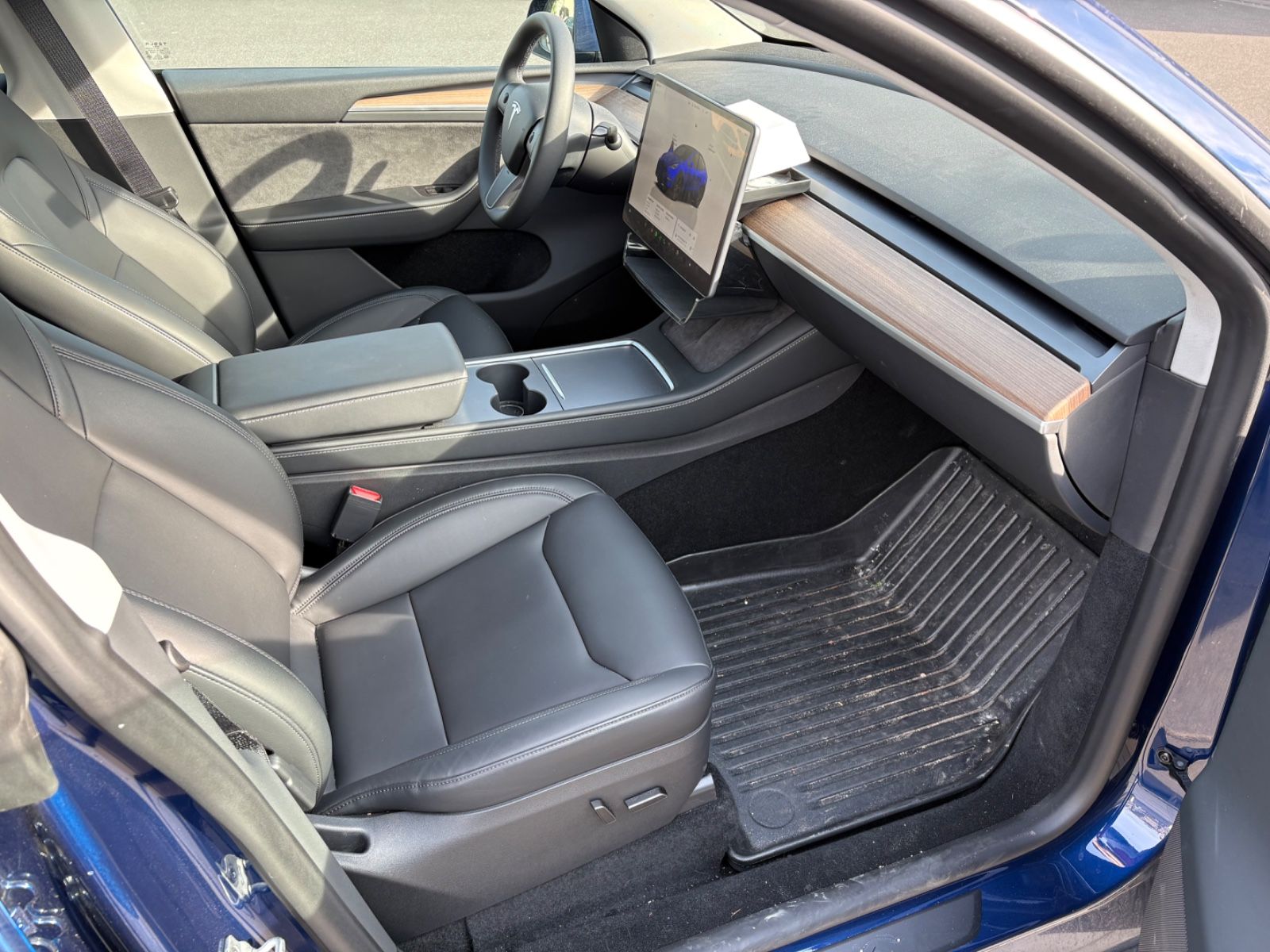 Tesla Model Y Hinterradantrieb - foto 9