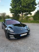 Porsche Panamera 4/ PZ Scheckheft/Bose/8fachbereift  - gebrauchte Porsche Panamera aus dem Jahr 2013