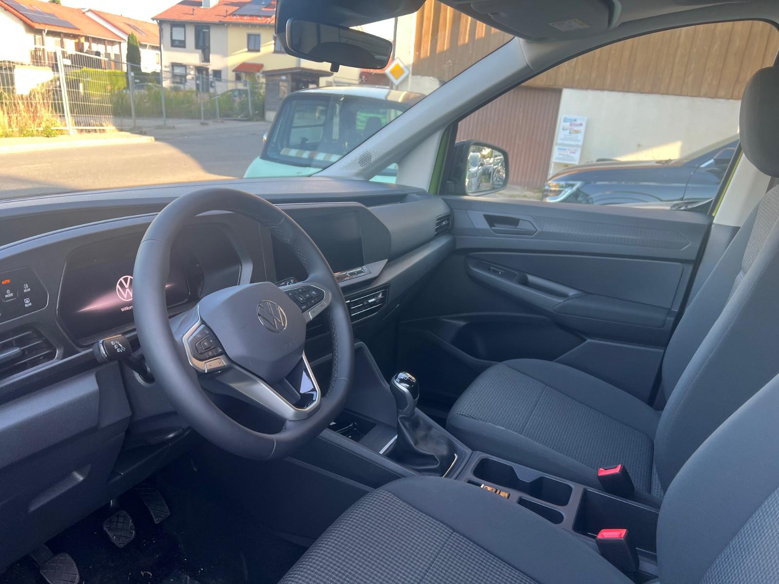 Volkswagen Caddy 1,5TSI Sitzheizung Kamera App 5J. Garantie