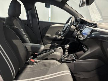 Fotografie 6 des Opel Corsa 1.2 Direct Injection Turbo GS