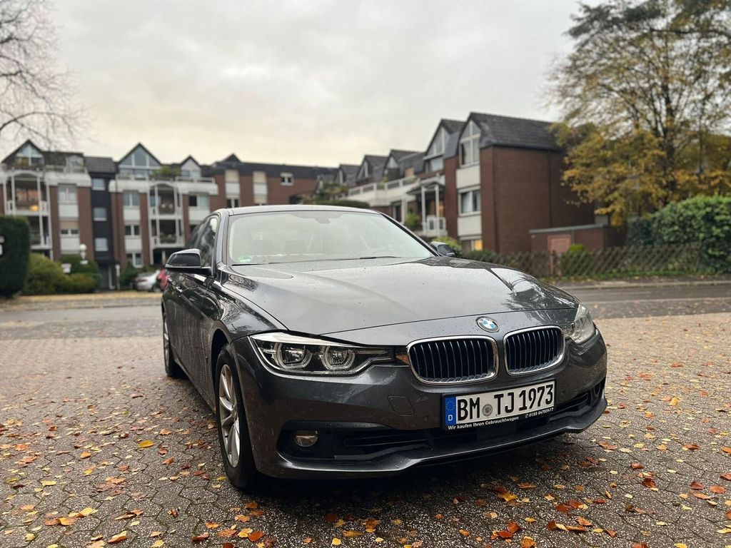 Image of BMW 330