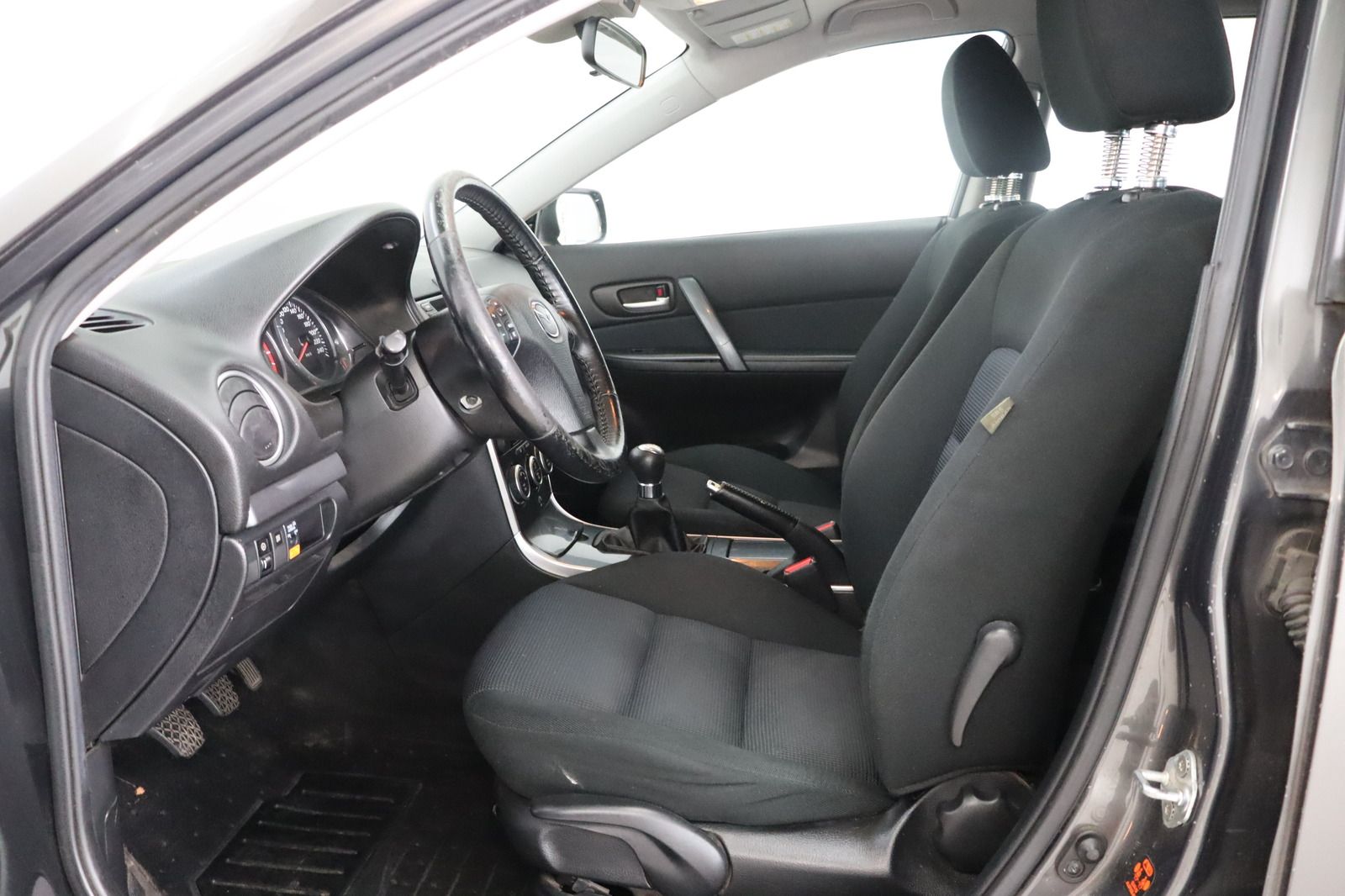 Fahrzeugabbildung Mazda 6 2.0 Active Sport Kombi * Xenon * Sitzhzg