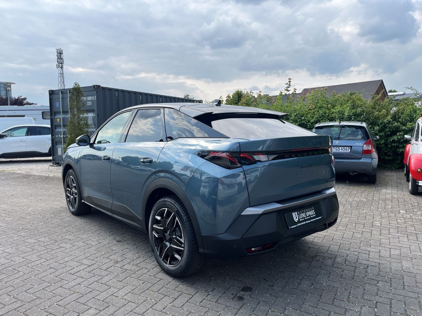 Fahrzeugabbildung Peugeot 3008 GT HYBRID 145 e-DSC6 Navi Memory Sitze ACC