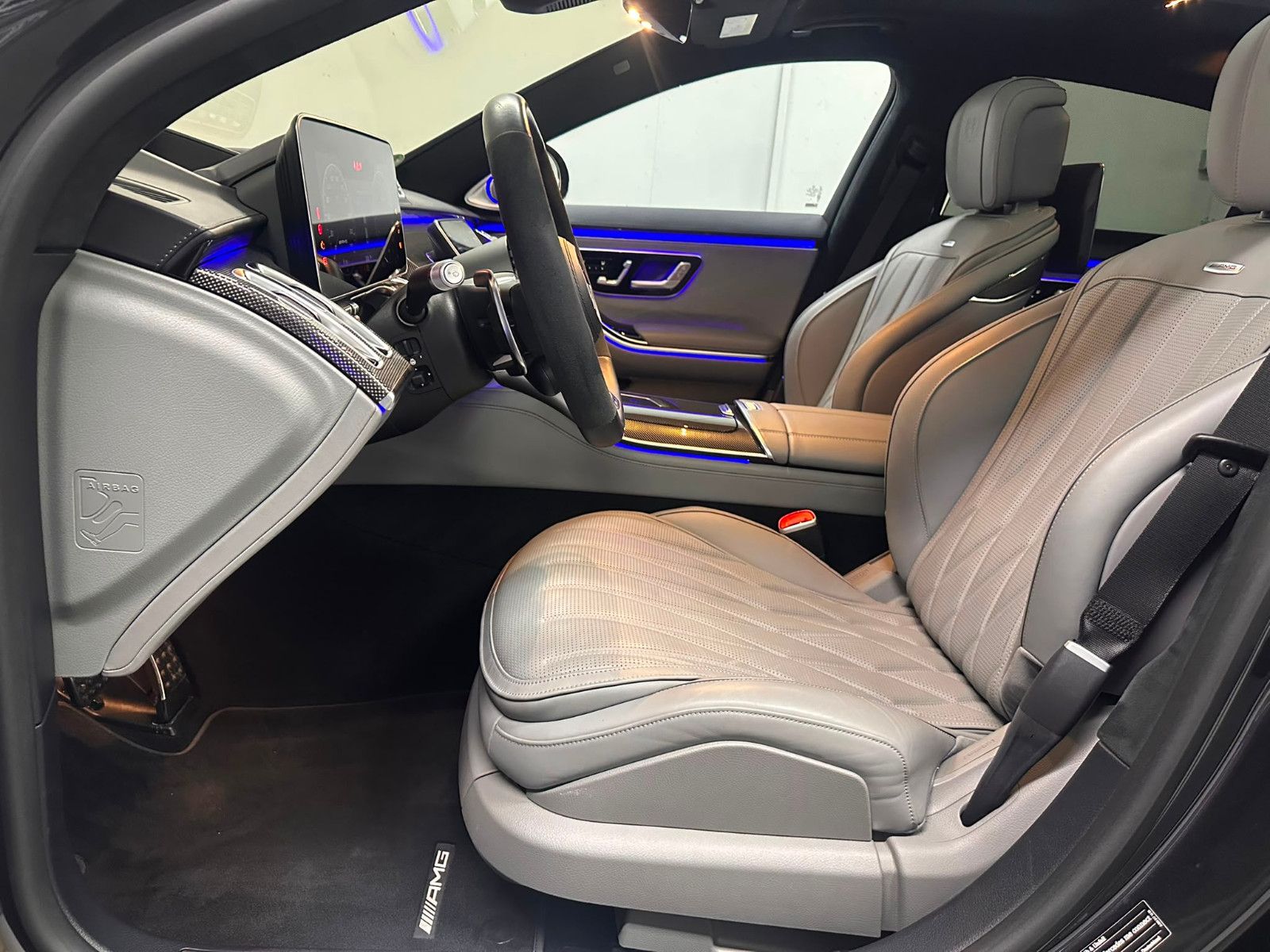 Fahrzeugabbildung Mercedes-Benz S 63 E Performance L *KERAMIK*TV*PANO*MASSAGE*