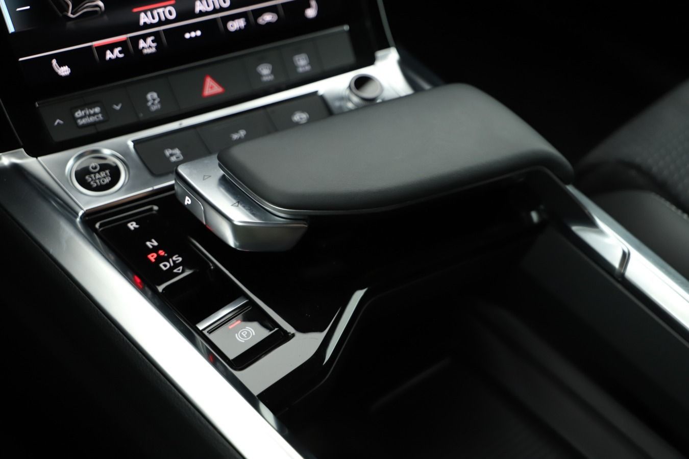 Audi Q8 e-tron - Bild 13