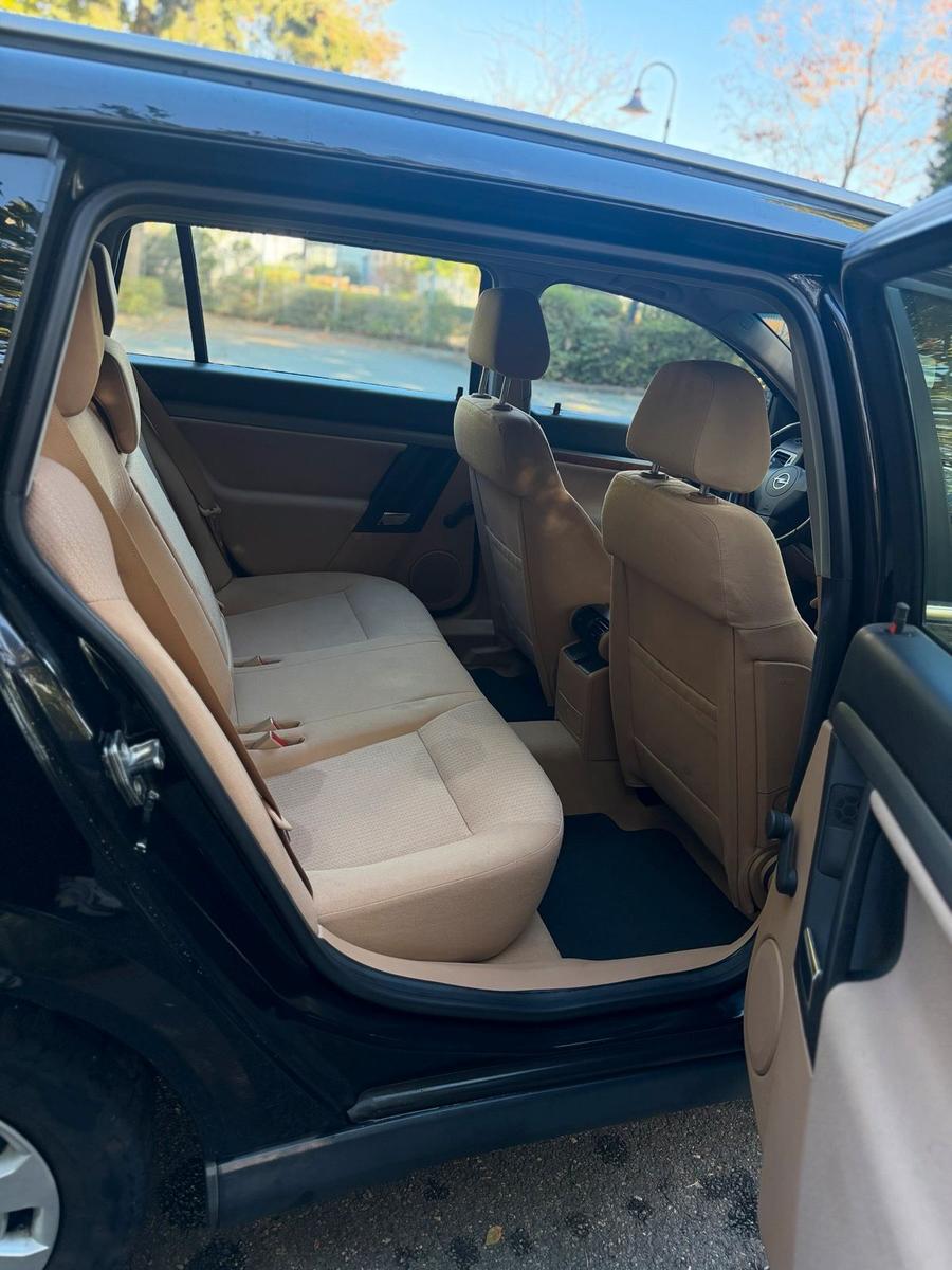 Opel Vectra 2007 — photo 11