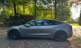 Tesla Model 3 AWD Performance, Matt foliert, 31.290km - Tesla Model 3 in Düsseldorf