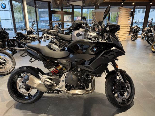BMW F 900 XR Triple Black 2 Pakete+ M-Kette/ Extras