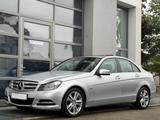 Mercedes-Benz C 180 CGI*AUT*T-LEDER*MEMORY*GLASDACH*WINTER* - Mercedes-Benz C 180 in Düsseldorf