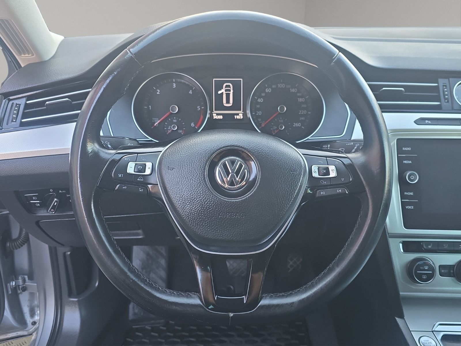 Fahrzeugabbildung Volkswagen Passat Variant Comfortline BMT/Start-Stopp AHK