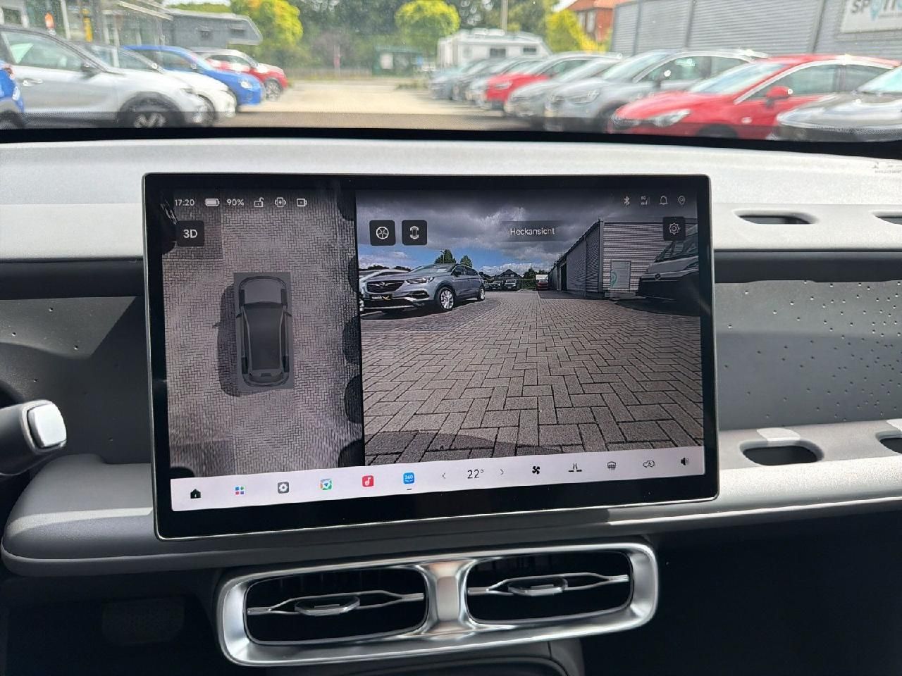 Fahrzeugabbildung Leapmotor B10 REEV - Hybrid Design