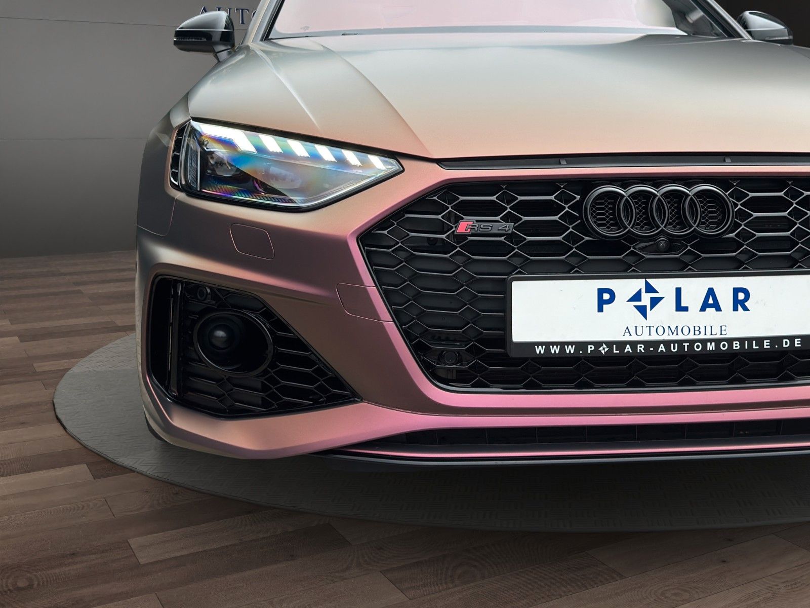 Fahrzeugabbildung Audi RS4 Avant *Pano*280km/h*B&O*HUD*Matrix*Ambiente+