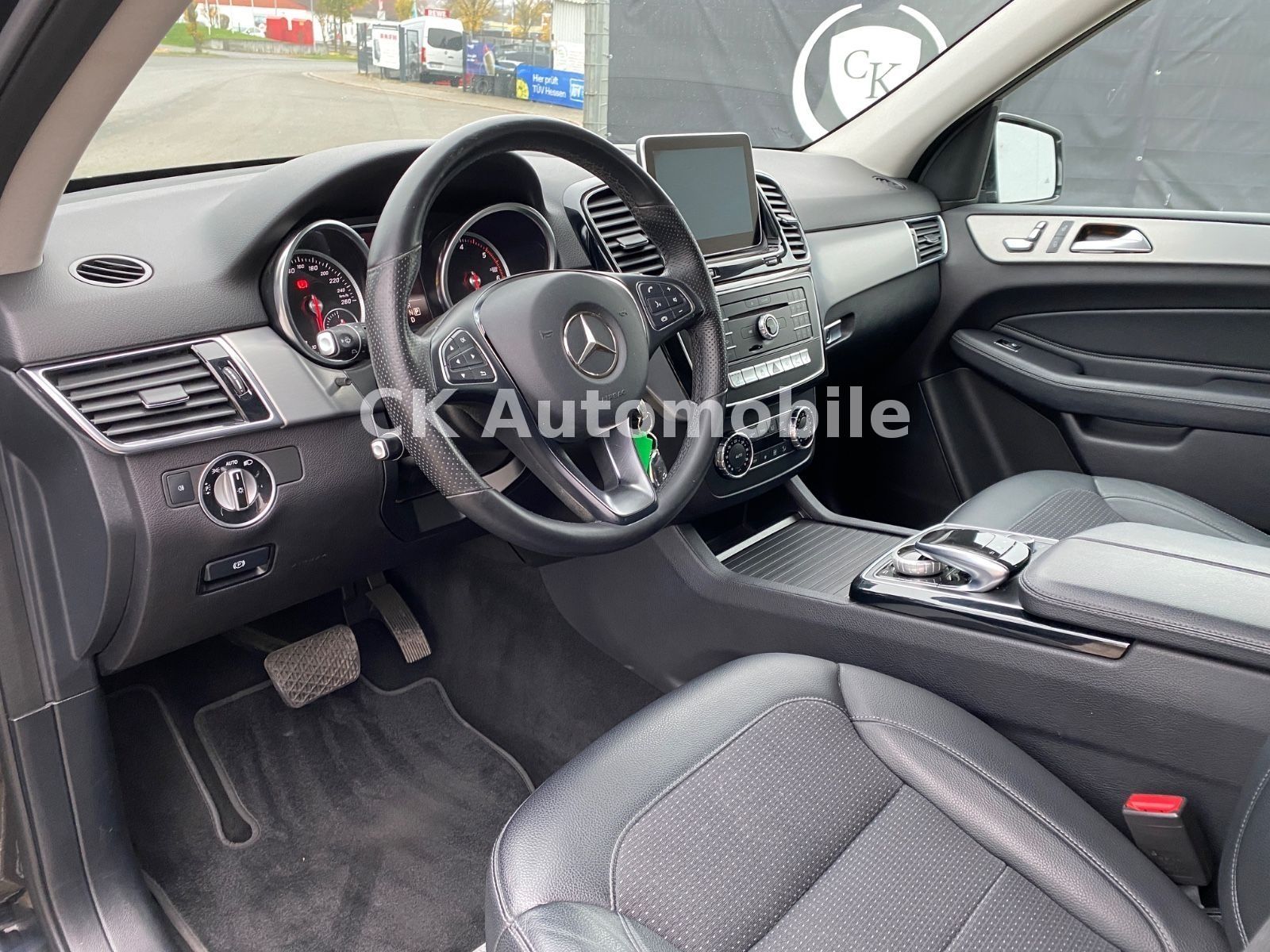 Fahrzeugabbildung Mercedes-Benz GLE 350d 4Matic/Navi/Rückfahrkamera/Tempomat