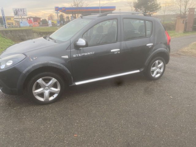 Dacia Sandero Stepway 1.6 8V GPL 85CVSOLO ESPORT