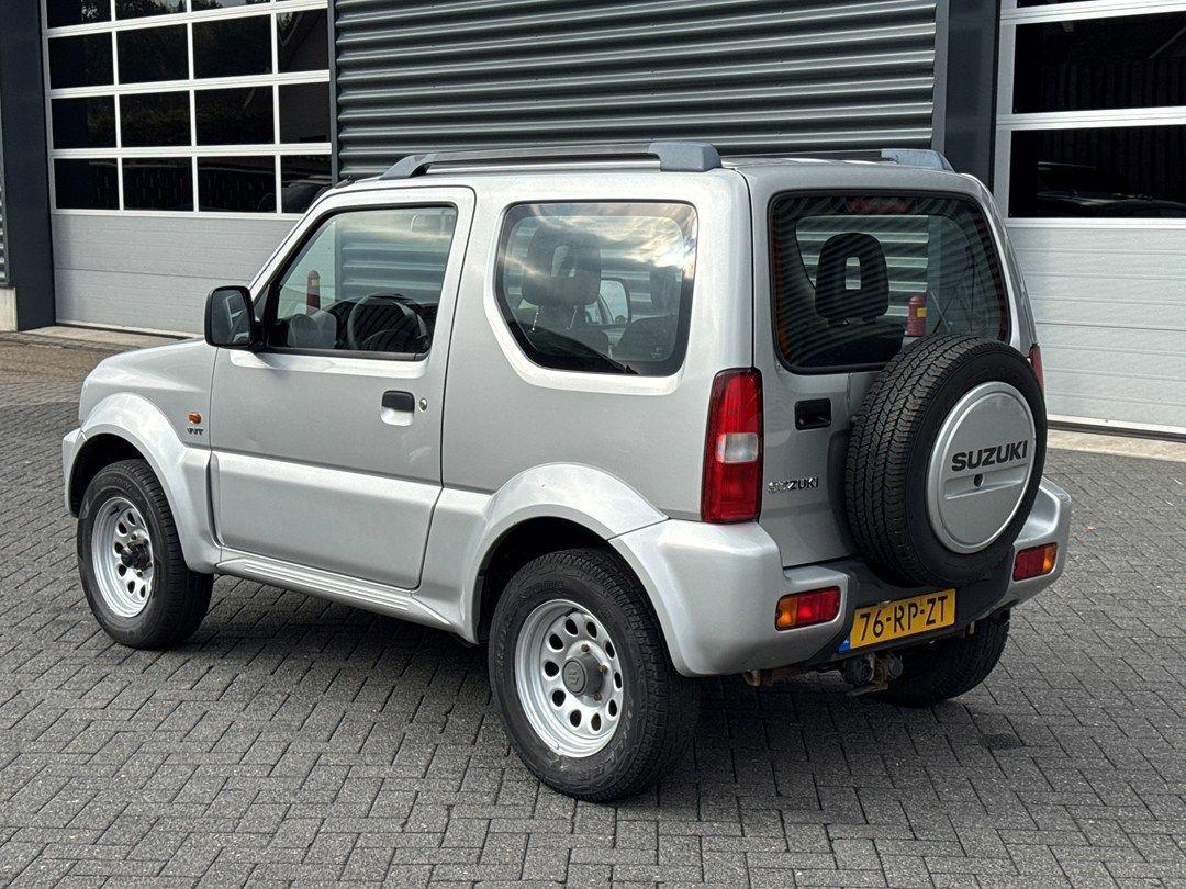 Suzuki Jimny 2005 — interior