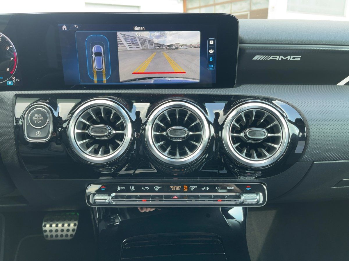 Fahrzeugabbildung Mercedes-Benz A 35 4M AMG/Night/Pano/Kamera/Burm.