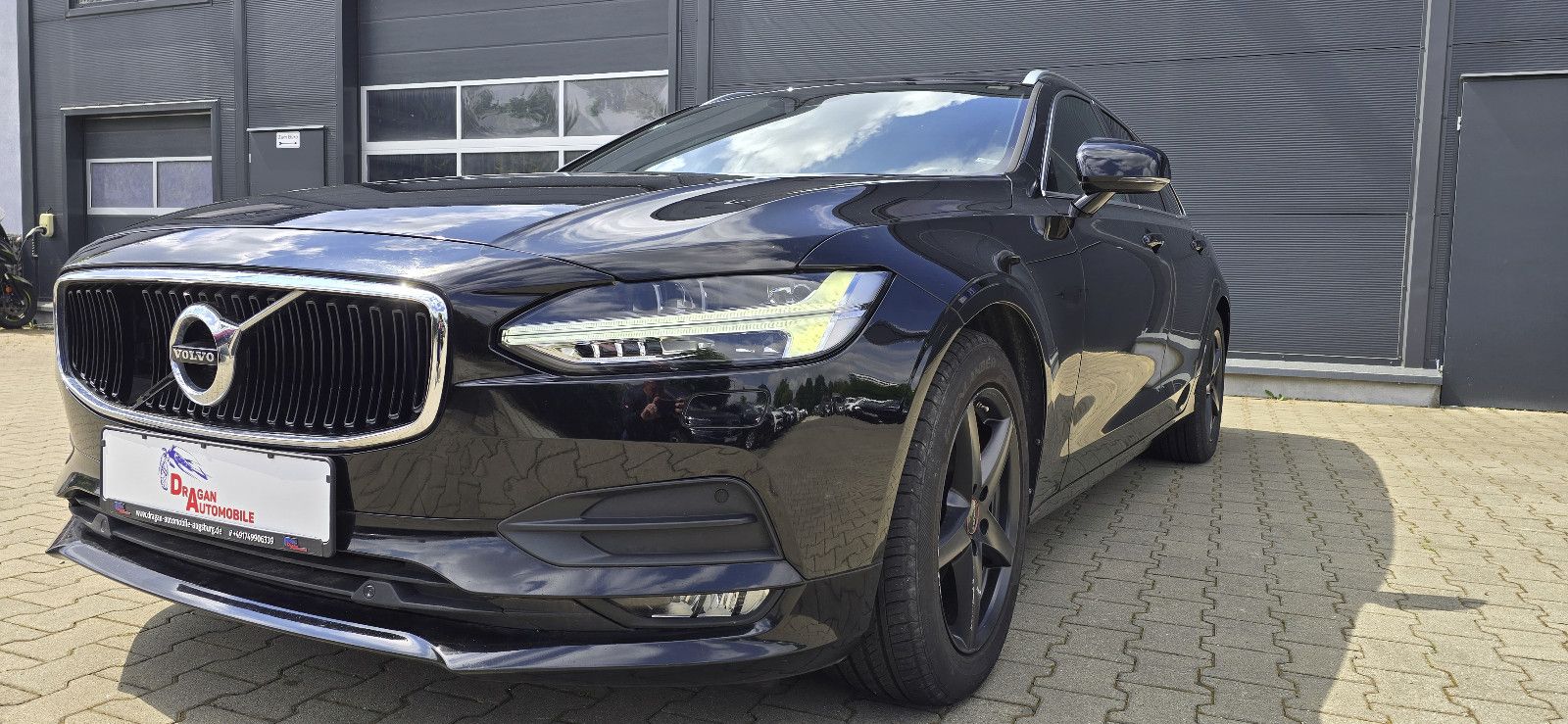 VOLVO V90