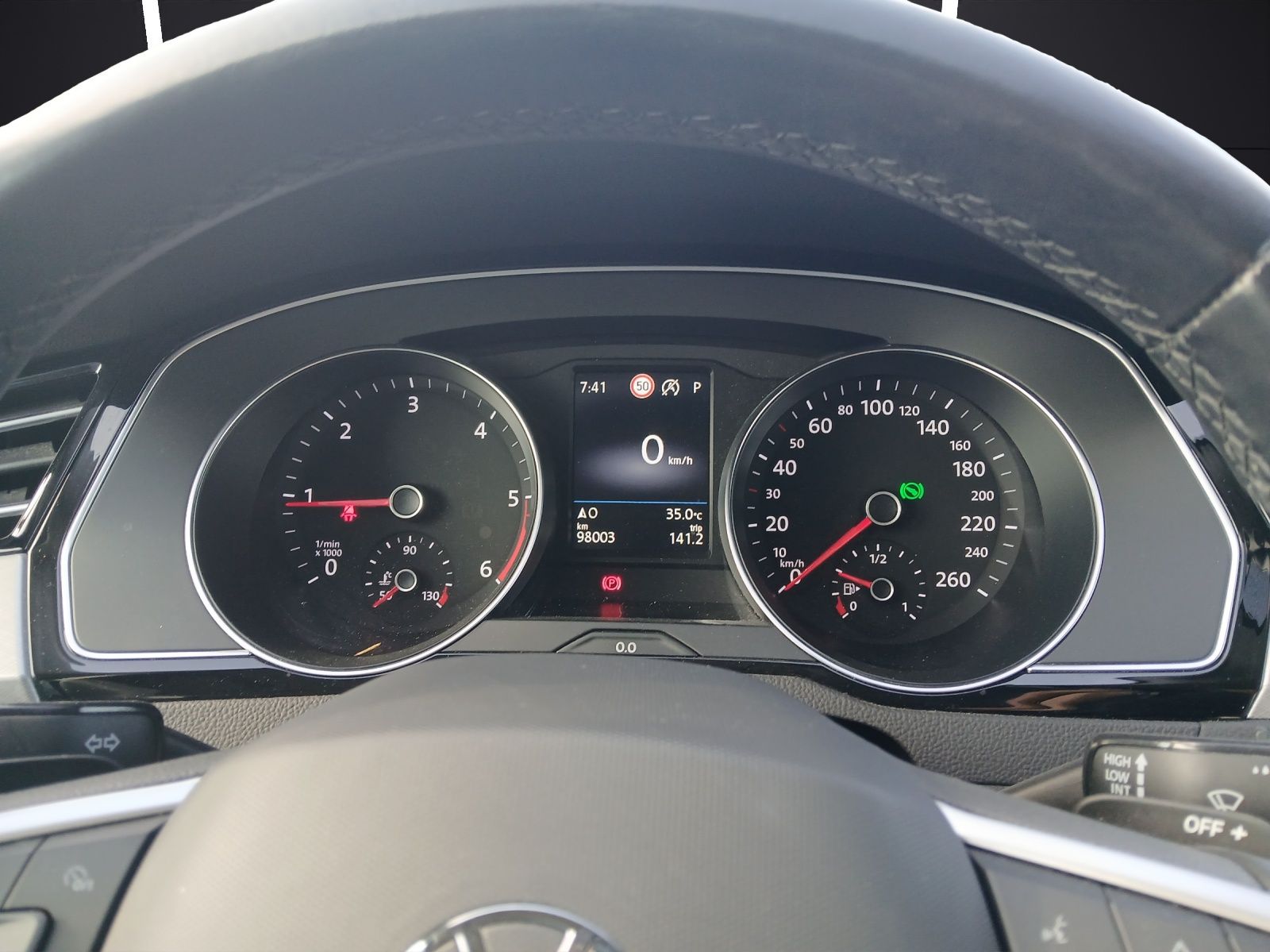 Fahrzeugabbildung Volkswagen Passat Variant TDI Business DSG LED Navi ACC RFK