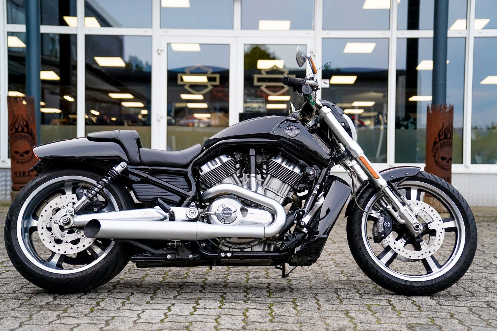 Fahrzeugabbildung Harley-Davidson VRSCF V-ROD MUSCLE - Remus -