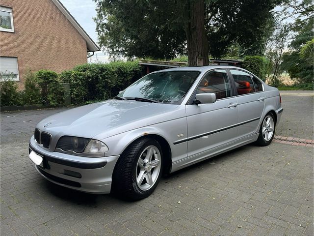 BMW E46 323 Vollausstattung