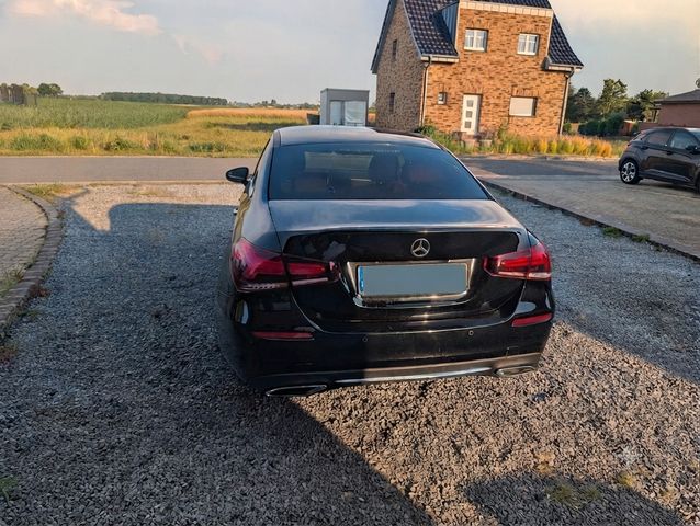 MERCEDES-BENZ A 180 - Limousine 