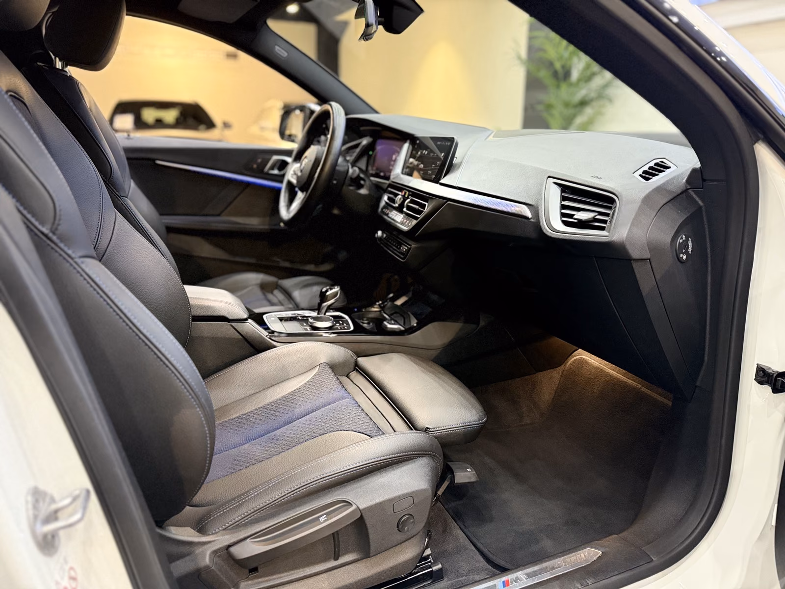 BMW 218 Gran Coupé M-SPORT*HUD*H&K*KEYL-GO*ACC*RFK*, миниатюра 13