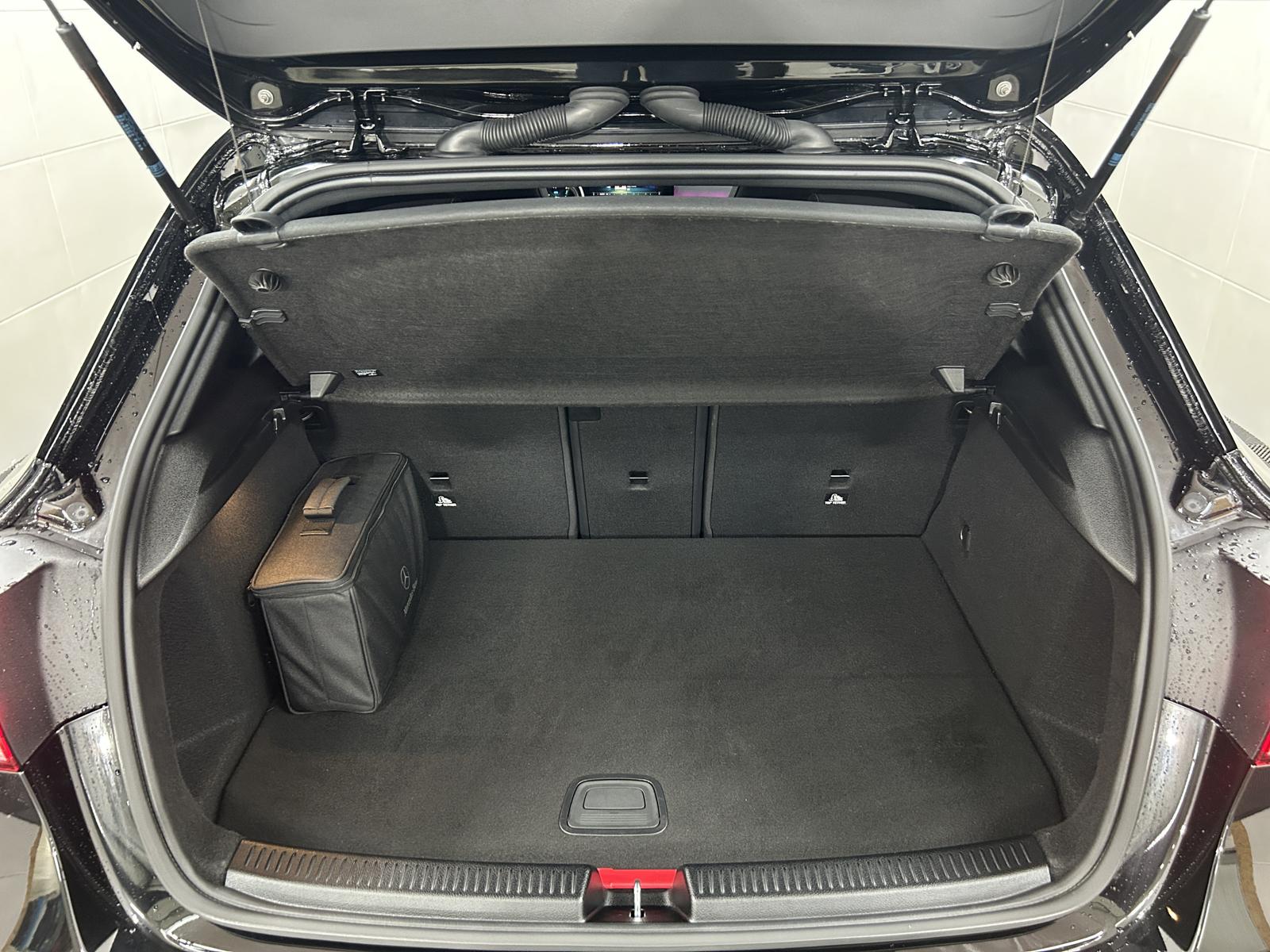 Mercedes-Benz A 250 e Progressive+360°+HUD+Burmester Surround