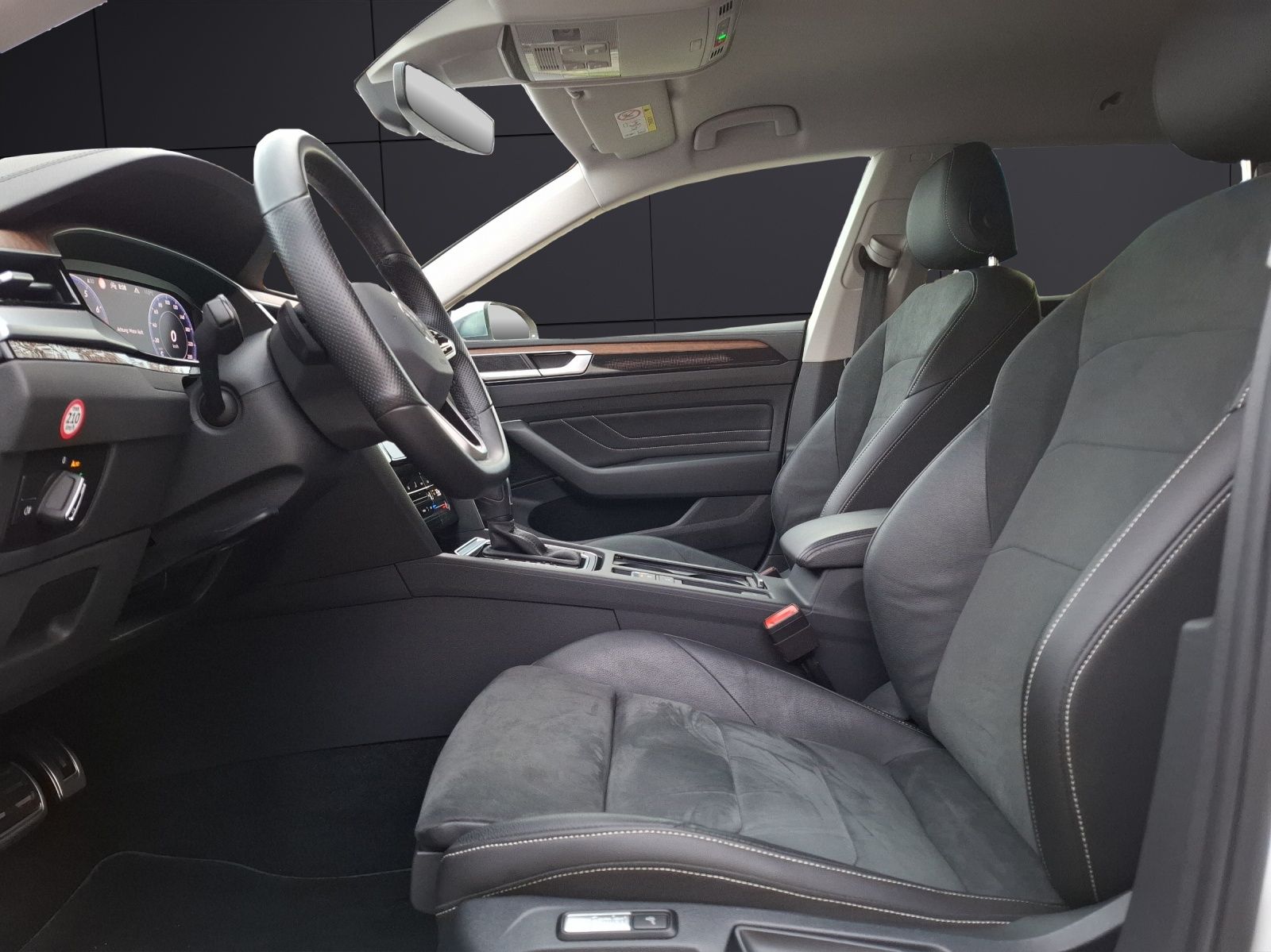 Fahrzeugabbildung Volkswagen Arteon SB TSI Elegance DSG LED Navi AID ACC RFK