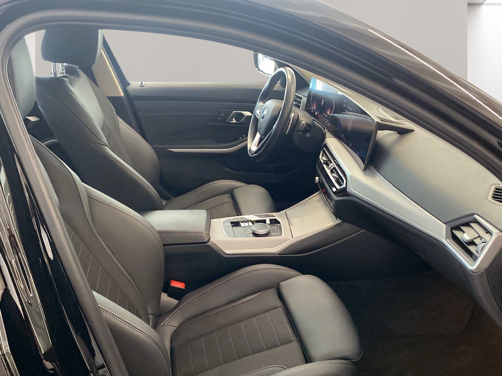 BMW 320i Touring Navi AHK PDC Sportsitze foto 5