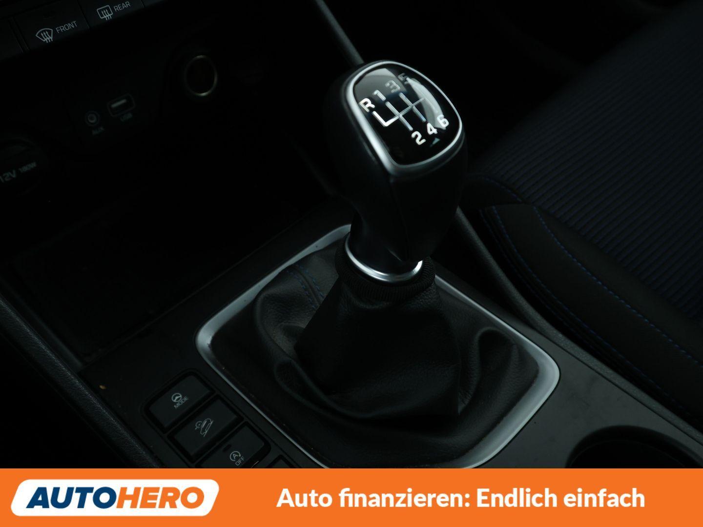 Hyundai Tucson 1.6 Trend blue 2WD *NAVI*CAM*PDC*SHZ*AHK*