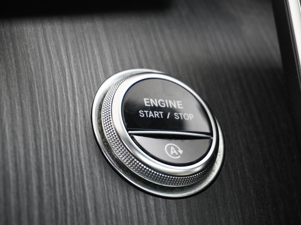 Mercedes-Benz C 200 Estate Launch Edition Luxury Line panorama