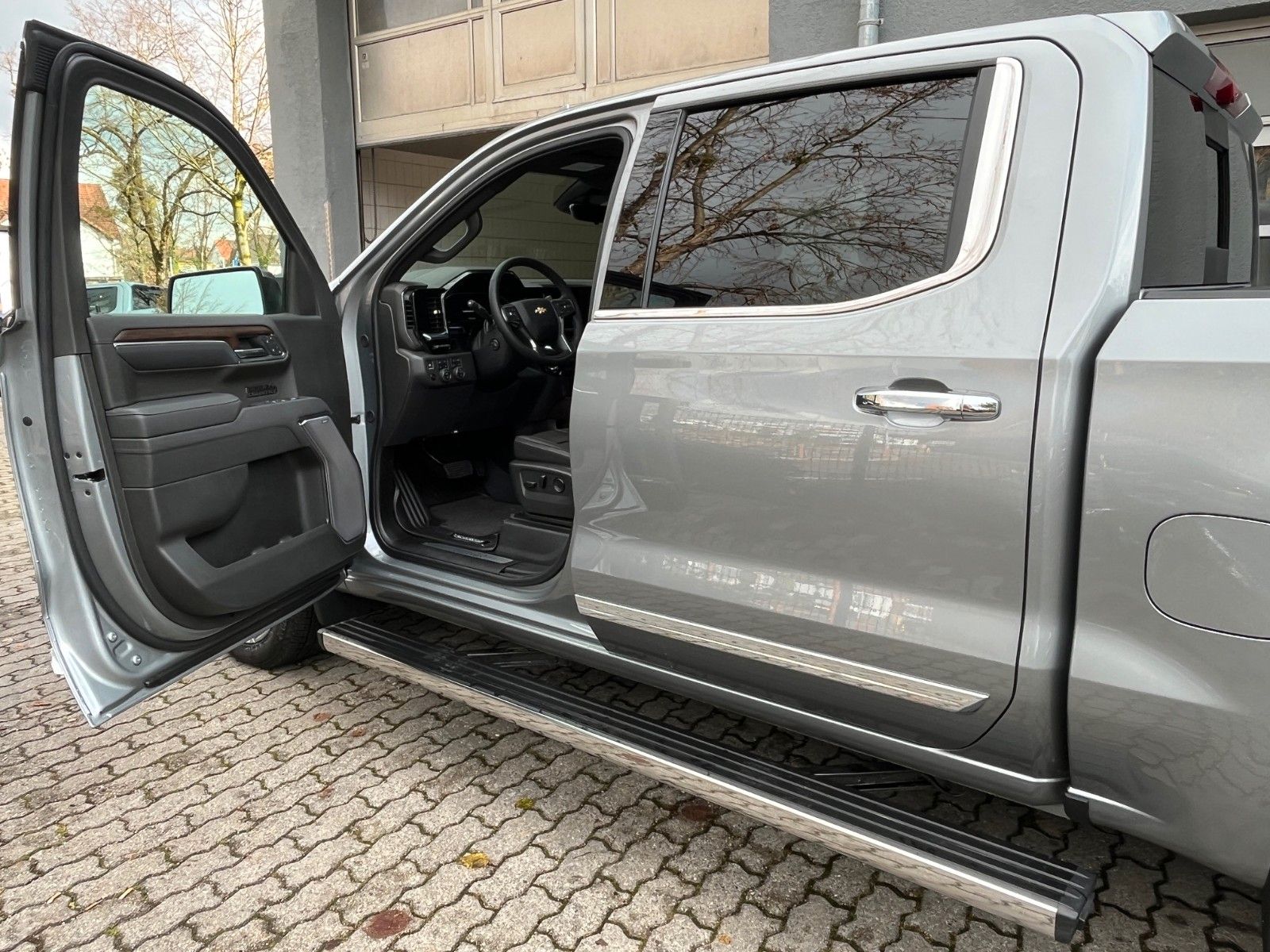 Fahrzeugabbildung Chevrolet Silverado 6.2 V8 High Country MY2025