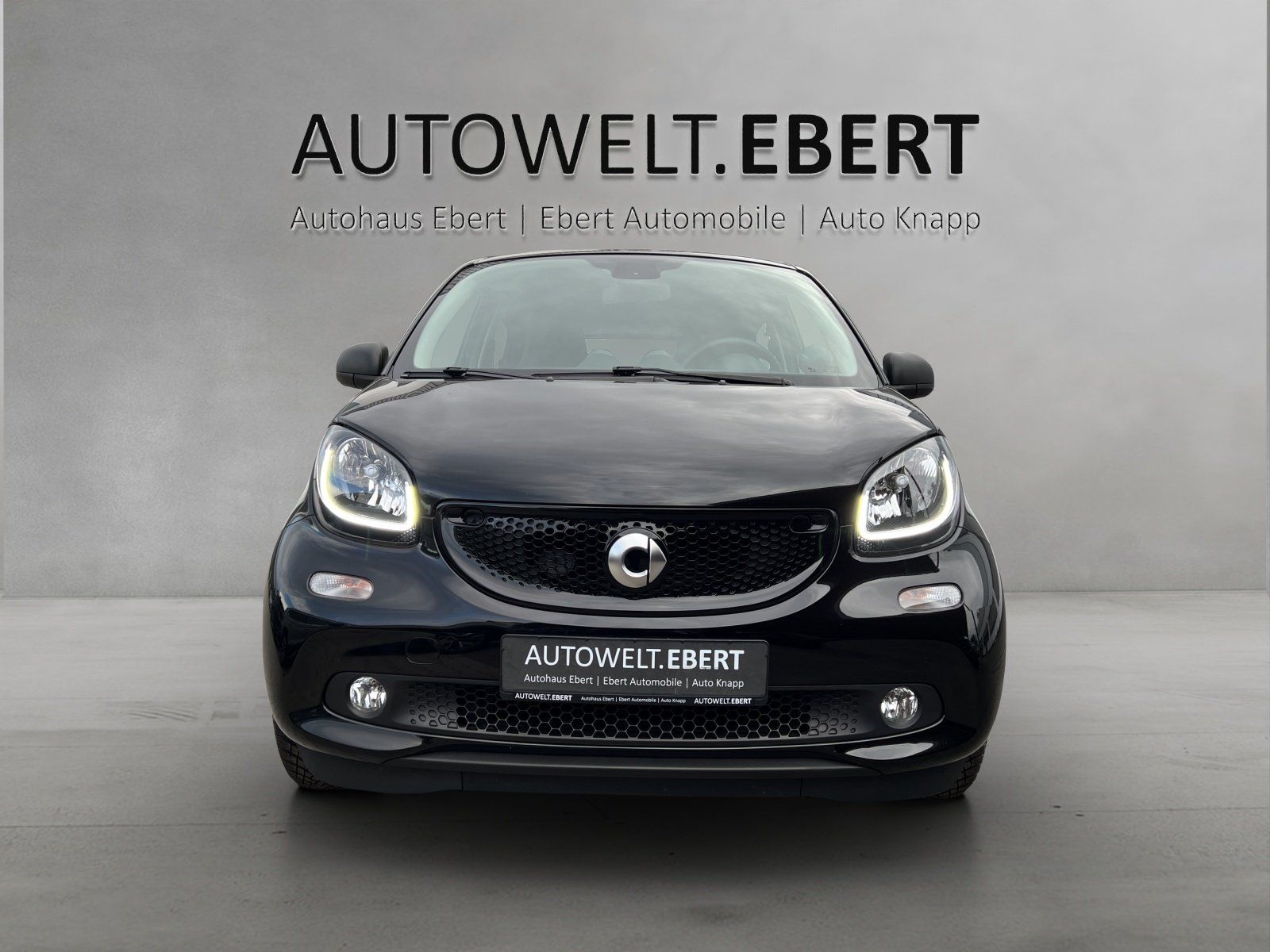 Fahrzeugabbildung Smart ForFour Passion PDC/TEMPOMAT/KLIMA/SHZ/NAVI/