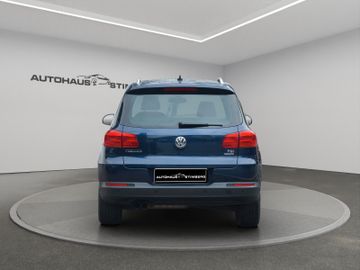 Volkswagen Tiguan - 4