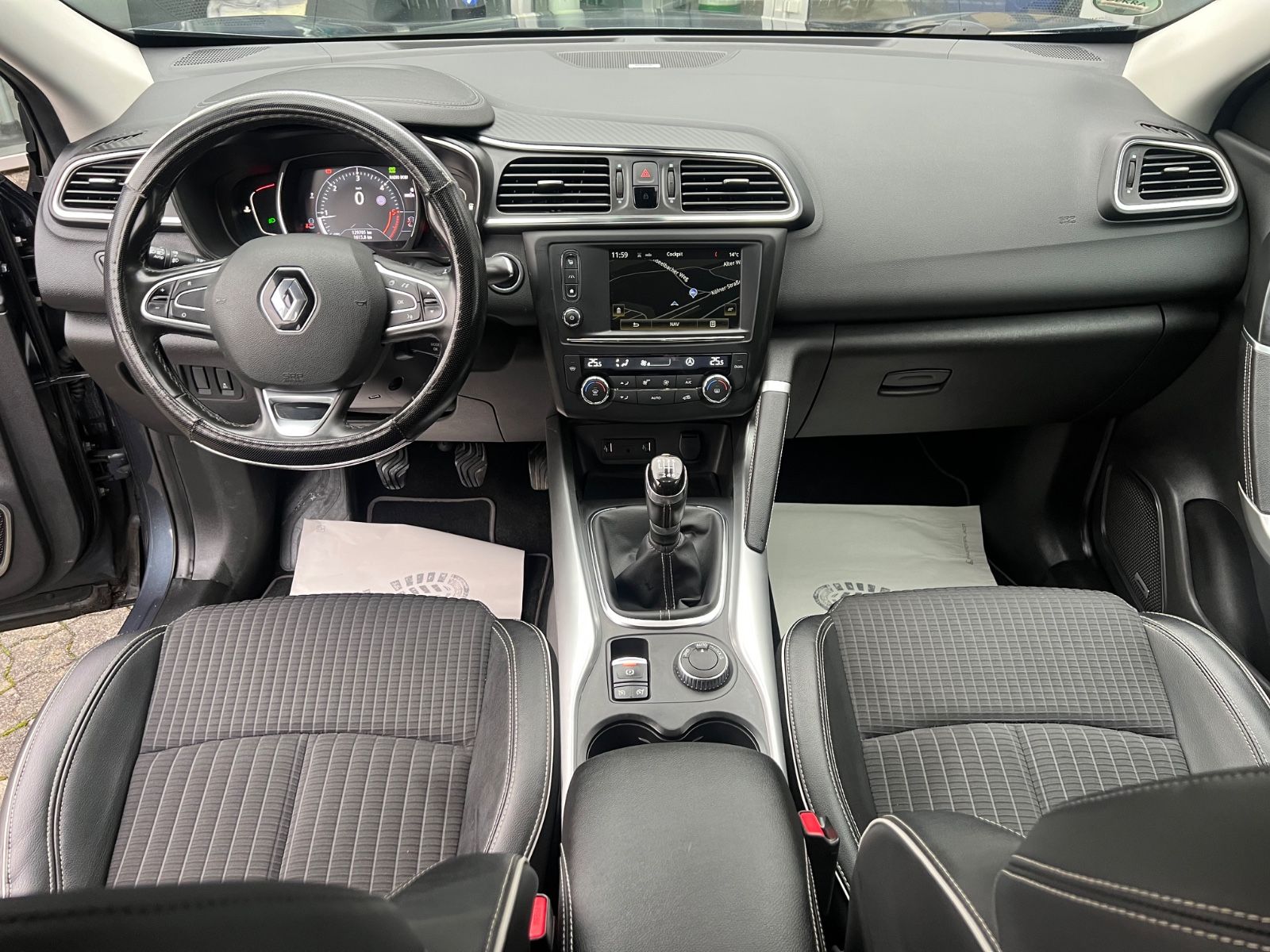 Fahrzeugabbildung Renault Kadjar Bose Edition 4x4 *LED*KAMERA*NAVI*