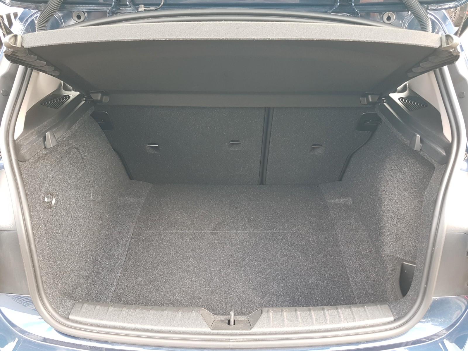 BMW 116i Automatik 1.Hand eGlasdach Navi Sitzheizg.