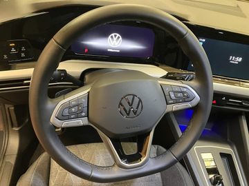 Volkswagen Golf - 10