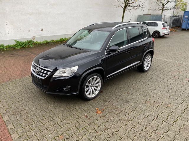 Volkswagen Tiguan/ 2.0 TDI / R- LINE/ Navi/Kamera/AHK