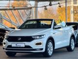 Volkswagen T-Roc*Cabriolet*1.5 TSI*DSG*2x R-Line*LED*V.Cock - gebrauchte Cabrios in Salzgitter