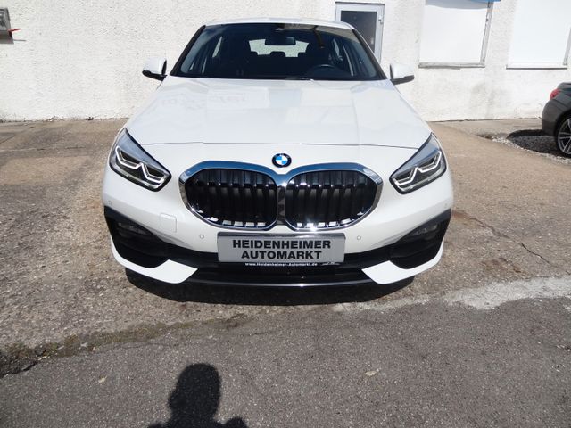 Fahrzeugabbildung BMW 118i Sportline/39.000km/LED/SitzH/Navi/Automatik