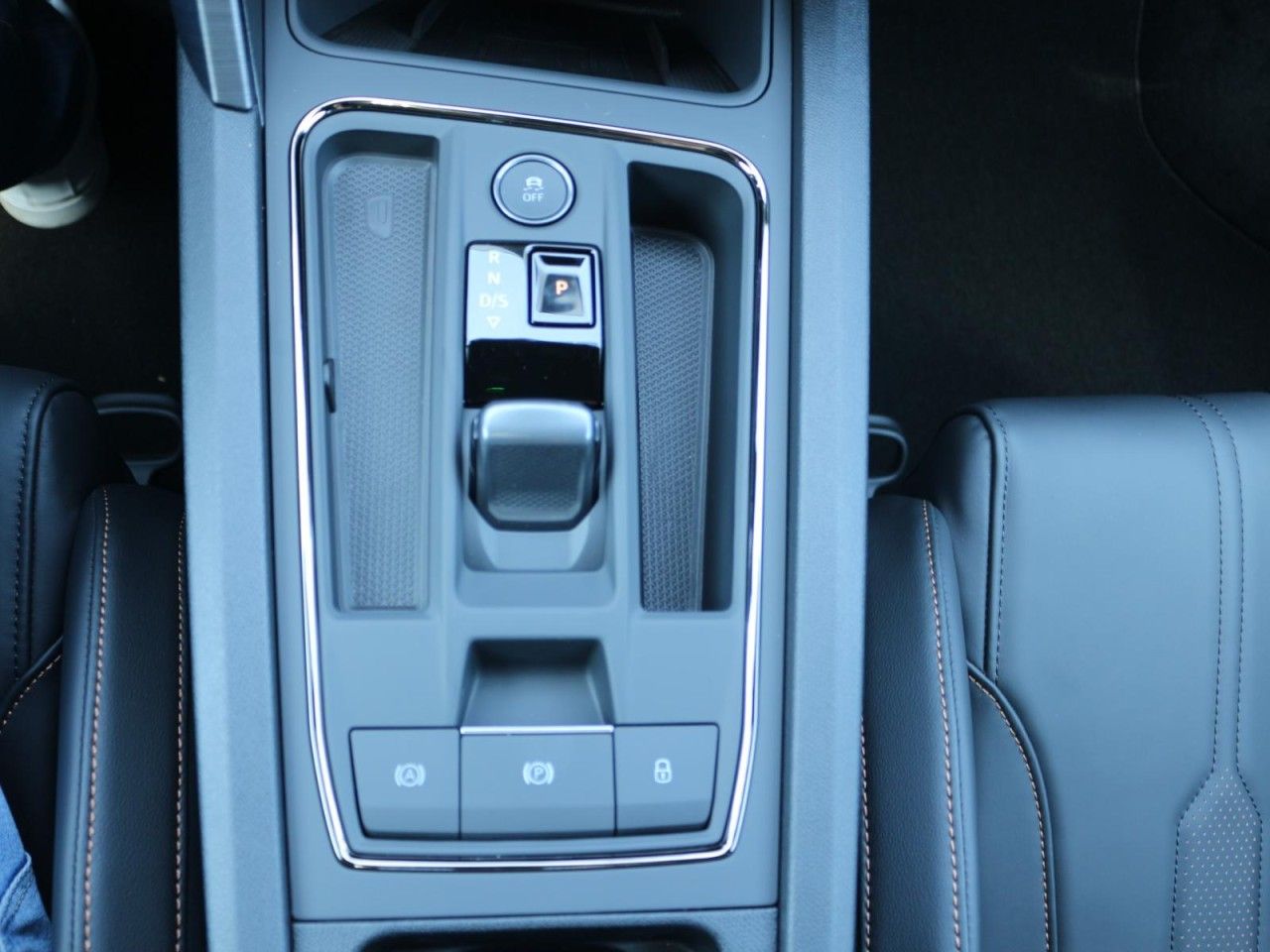 Fahrzeugabbildung CUPRA Formentor VZ5 Enceladus Edition