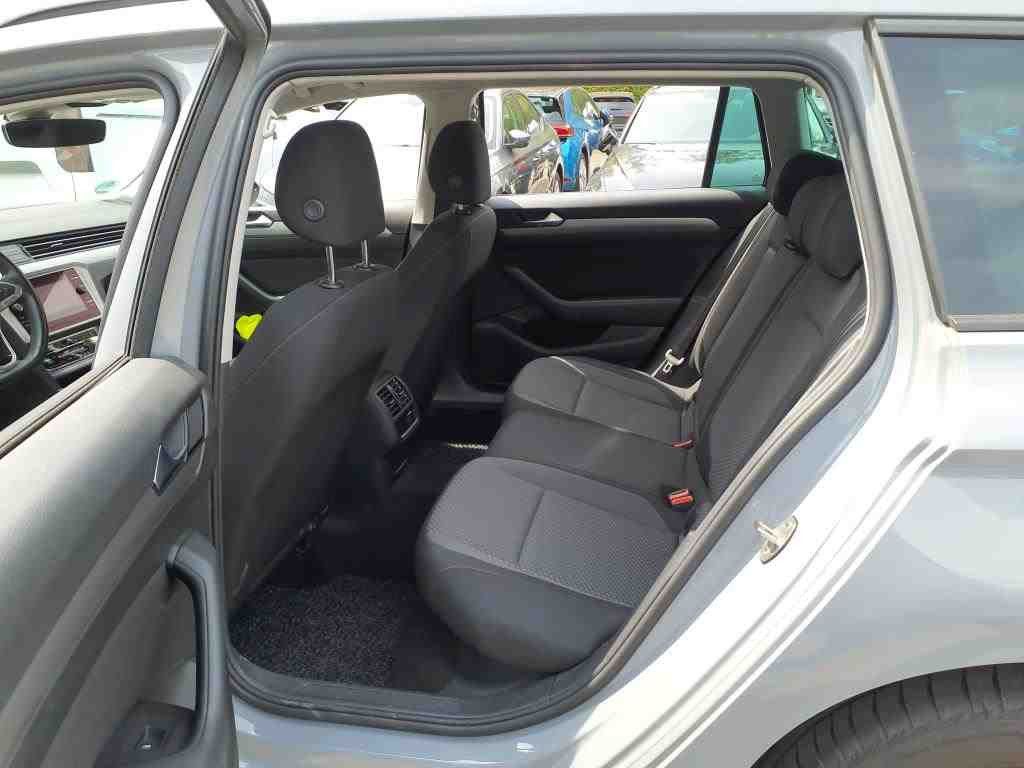 Volkswagen Passat Variant - Bild 7