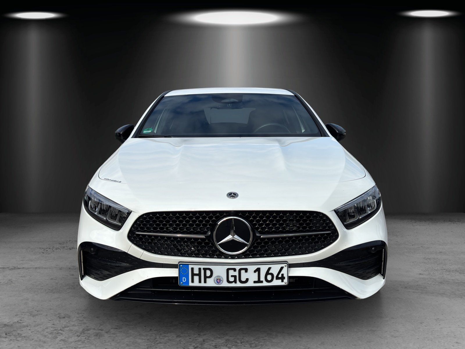 Fahrzeugabbildung Mercedes-Benz A 180 d AMG Distro KeyGO NIGHT Kamera LED