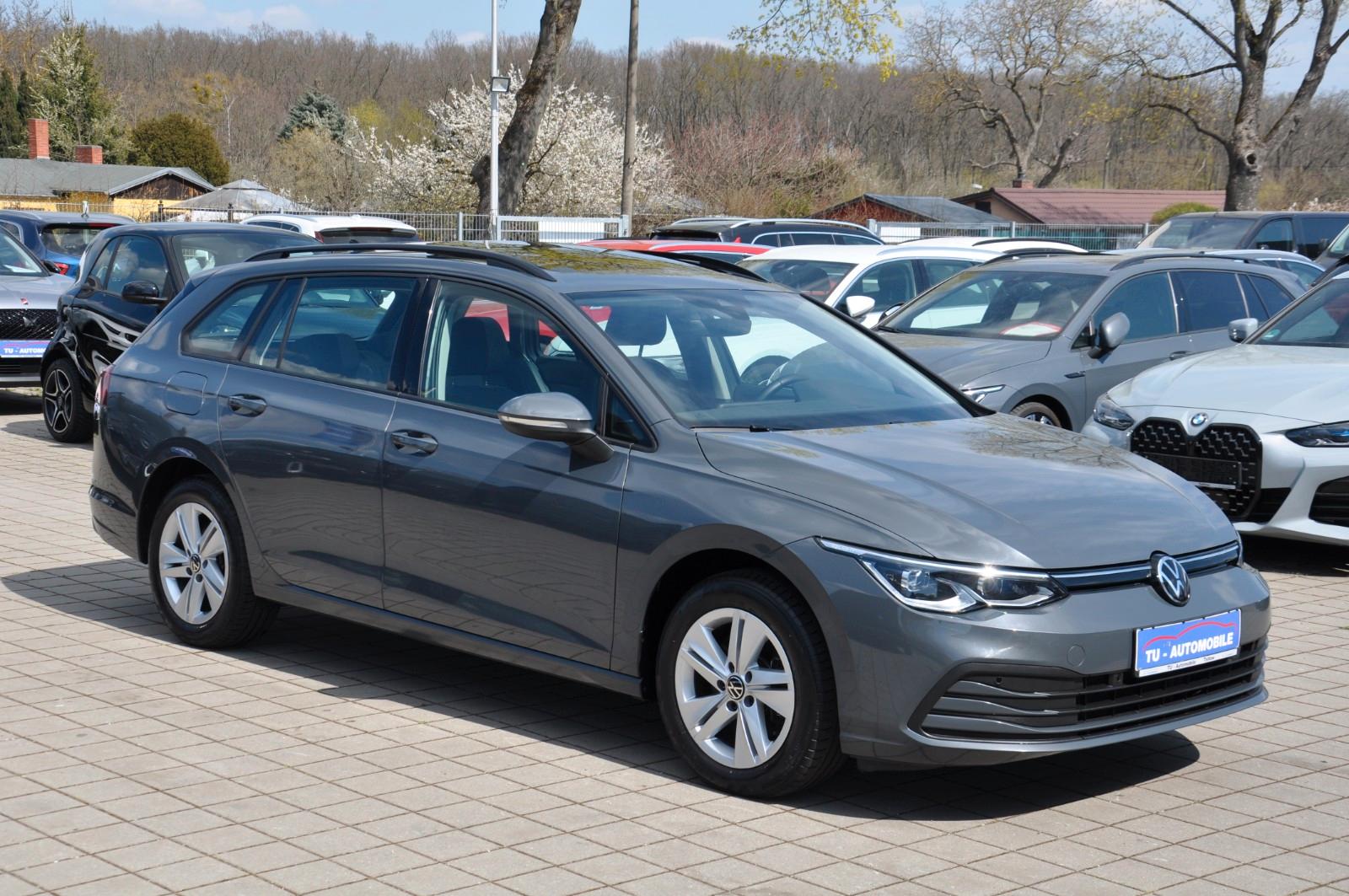 Volkswagen Golf Variant 2.0 TDI DSG Life AHK-PANO-ACC-LED