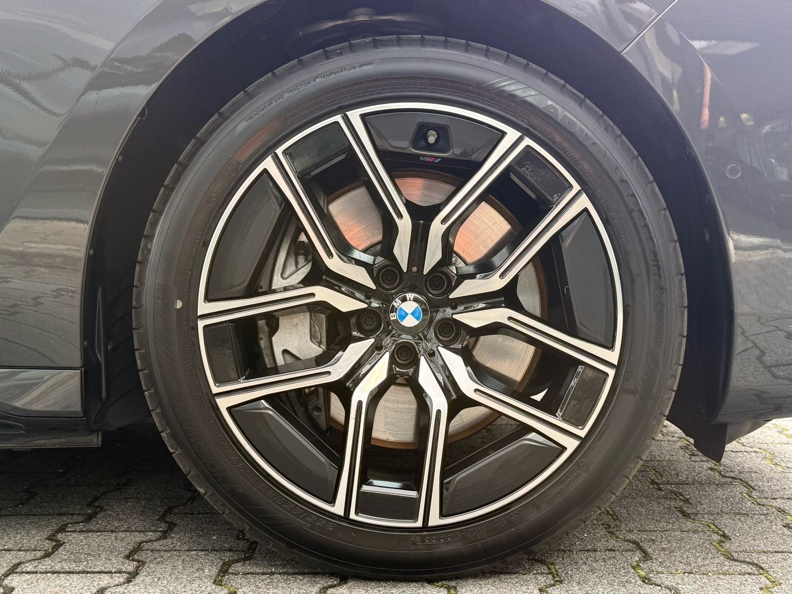 BMW 750 - Bild 33