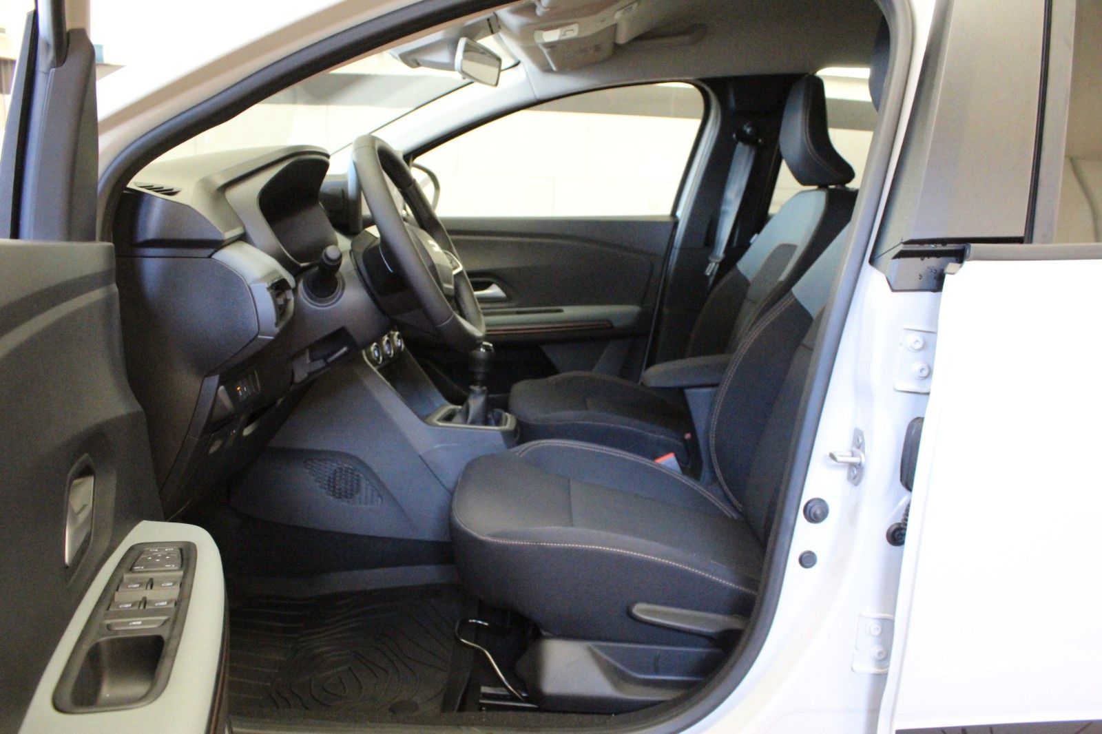 Fahrzeugabbildung Dacia Jogger TCe 110 Extreme 7-Sitzer  MY26 *Winterp.*