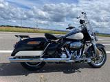 Harley-Davidson Road King Police